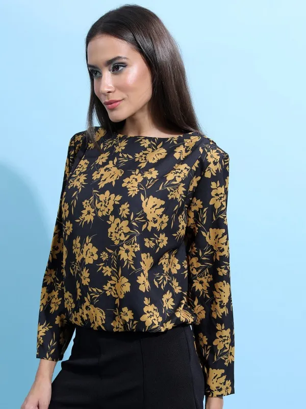  Tokyo Talkies Women Black Printed Regular Tops