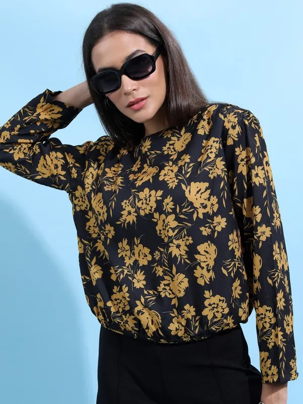  Tokyo Talkies Women Black Printed Regular Tops