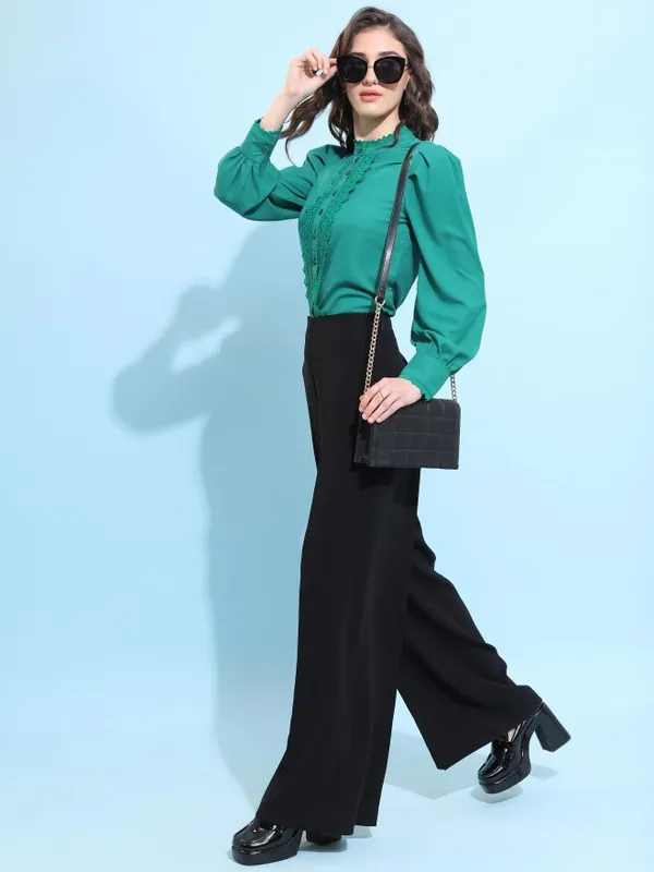 Tokyo Talkies Women Green Solid Casual Shirts