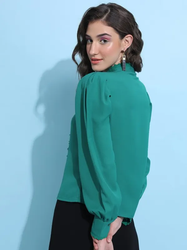  Tokyo Talkies Women Green Solid Casual Shirts