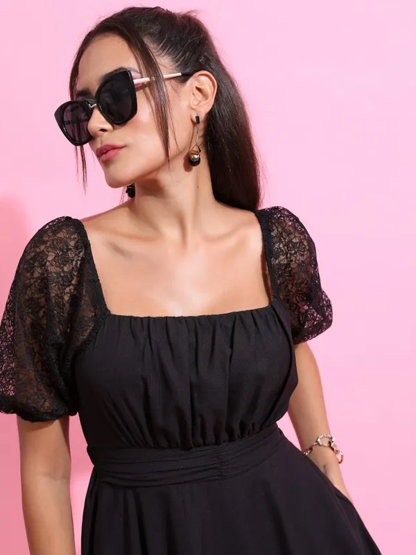 Tokyo Talkies Women Black Solid Fit And Flare Dresses