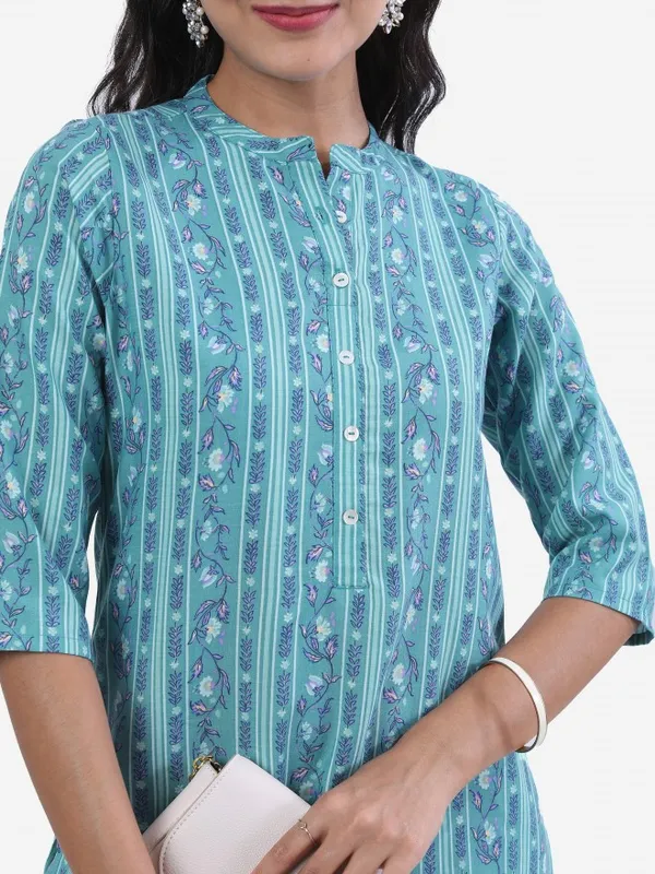 Vishudh Women Blue Printed Straight Kurta
