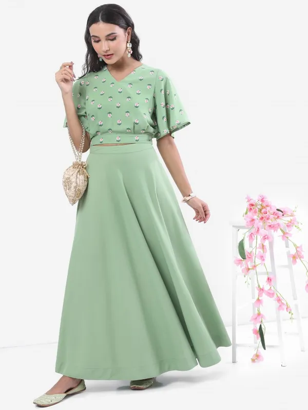  Vishudh Women Green Printed Tops