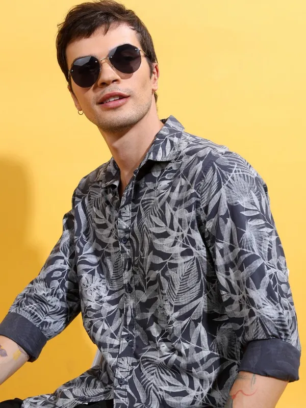 Men Slim Fit Casual Shirt