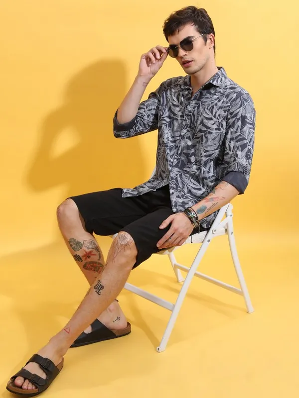 Men Slim Fit Casual Shirt