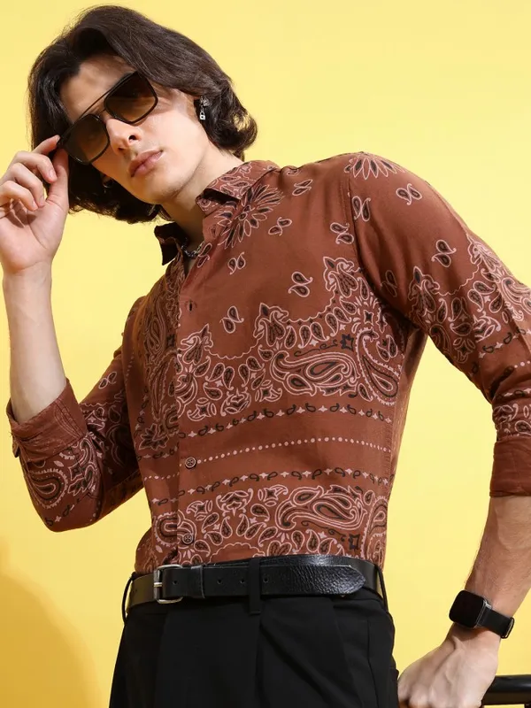 Men Slim Fit Casual Shirt