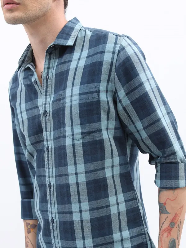  Highlander Men Teal Checked Slim Fit Casual Shirts