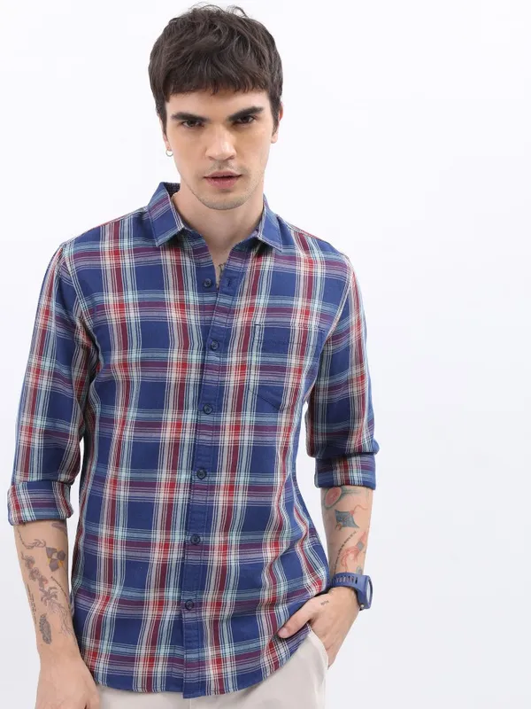  Highlander Men Navy Blue Checked Slim Fit Casual Shirts