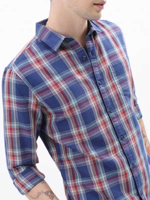  Highlander Men Navy Blue Checked Slim Fit Casual Shirts