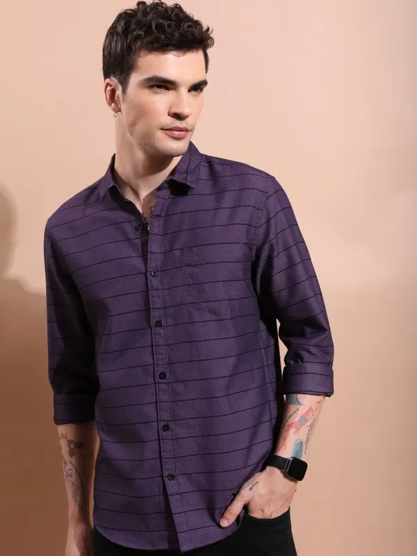  Highlander Men Purple Striped Slim Fit Casual Shirts