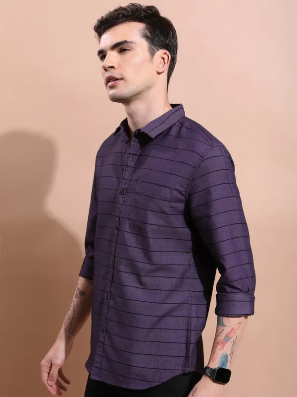  Highlander Men Purple Striped Slim Fit Casual Shirts