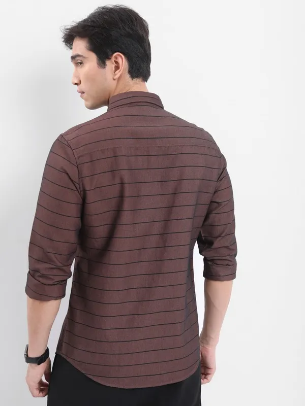 Men Slim Fit Casual Shirt