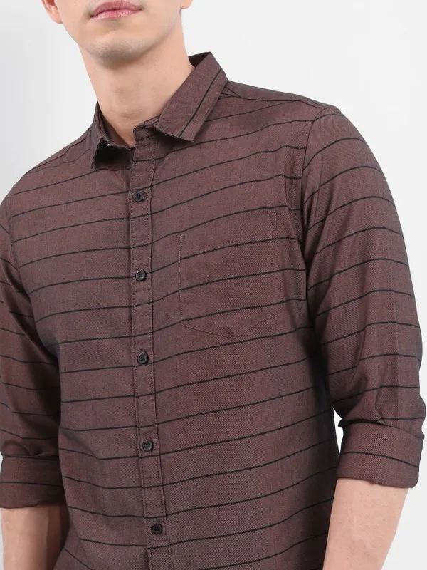 Men Slim Fit Casual Shirt