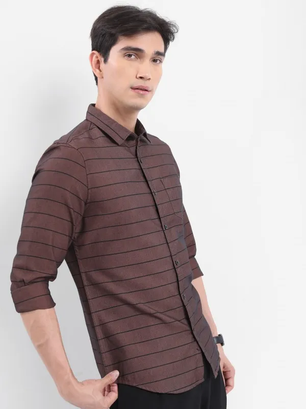 Men Slim Fit Casual Shirt