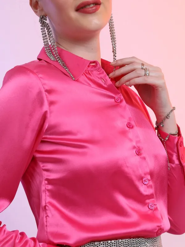  Tokyo Talkies Women Pink Solid Casual Shirts