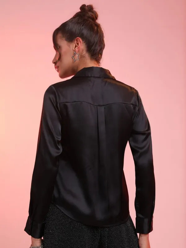  Tokyo Talkies Women Black Solid Casual Shirts