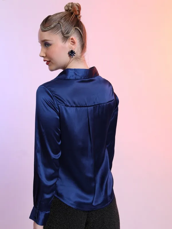  Tokyo Talkies Women Blue Solid Casual Shirts