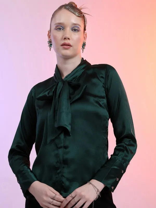  Tokyo Talkies Women Green Solid Casual Shirts