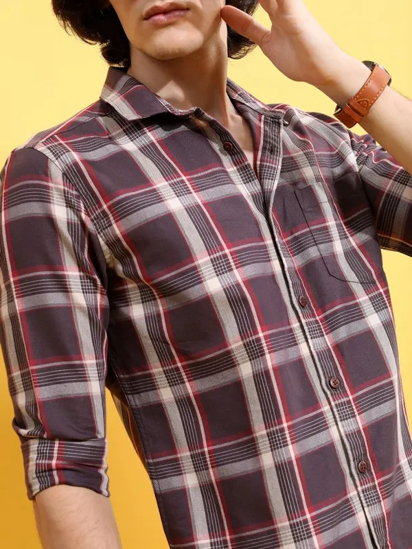 Highlander Men Brown Checked Slim Fit Casual Shirt