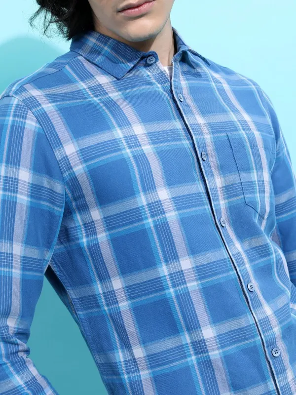  Highlander Men Blue Checked Slim Fit Casual Shirts