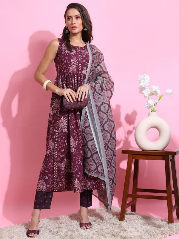  Ketch Women Purple Printed Kurta Sets
