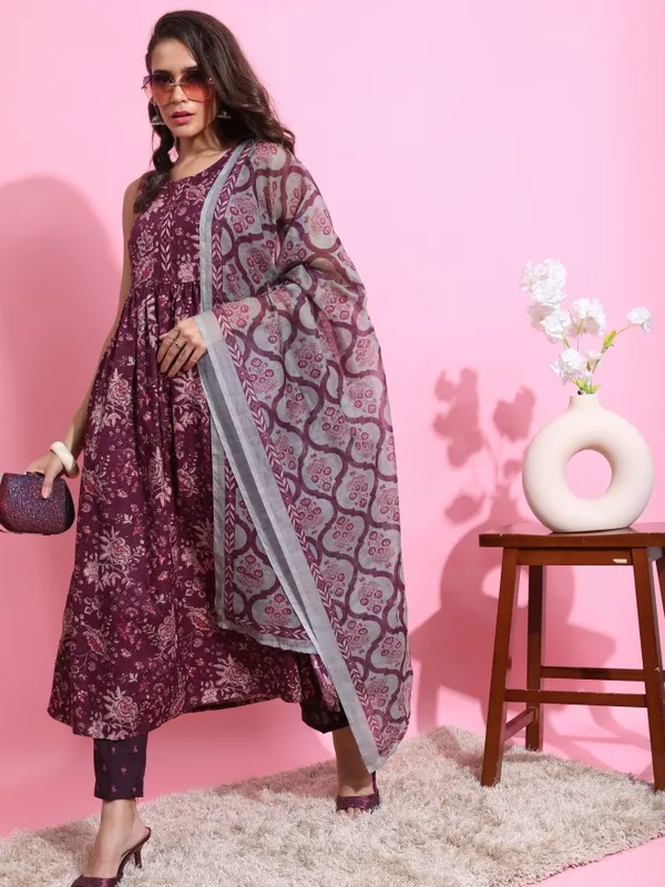  Ketch Women Purple Printed Kurta Sets