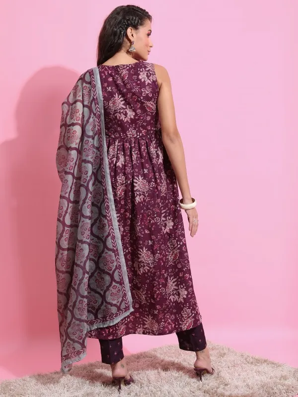  Ketch Women Purple Printed Kurta Sets