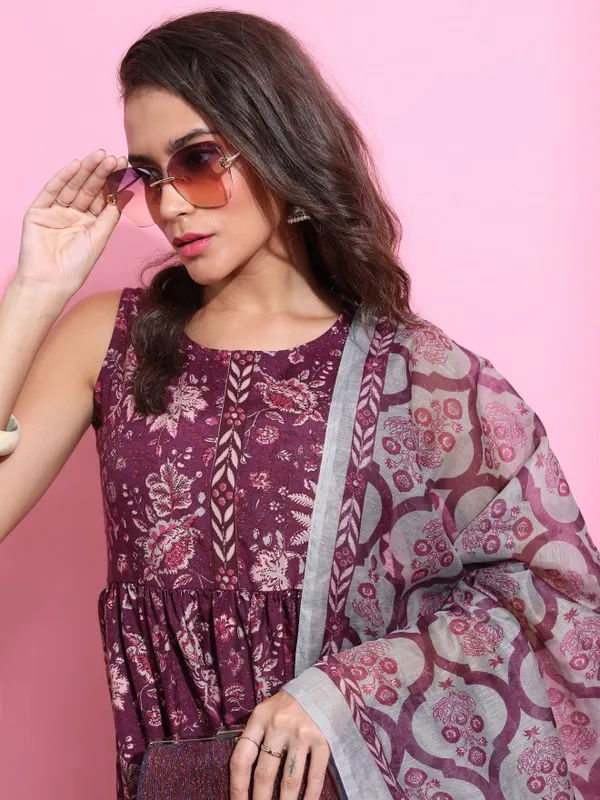  Ketch Women Purple Printed Kurta Sets