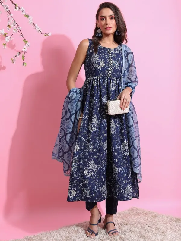  Ketch Women Blue Printed Kurta Sets