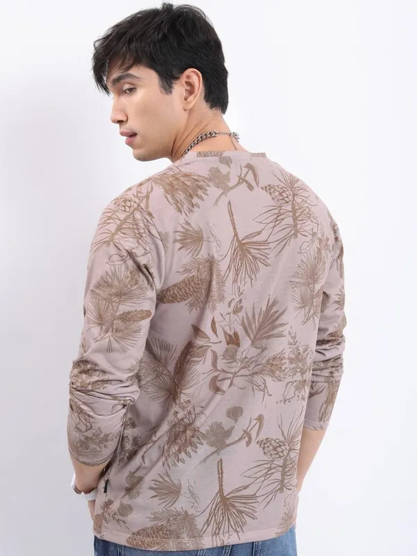  Highlander Men Beige Printed Round Neck T-Shirts