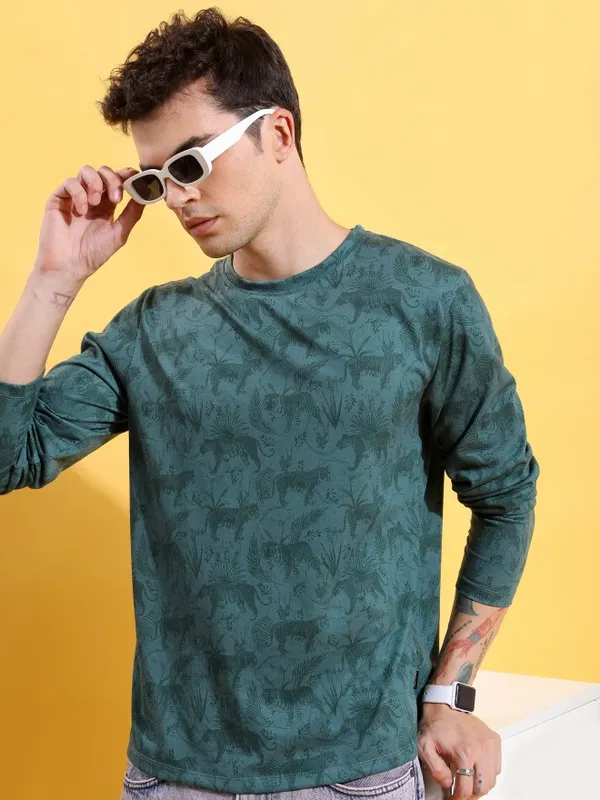 Men Printed Round Neck T-shirt