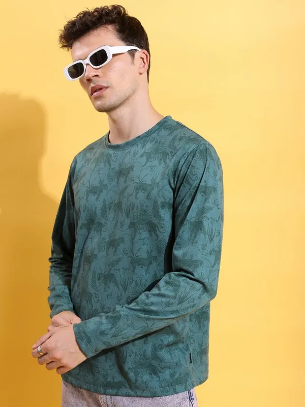 Men Printed Round Neck T-shirt