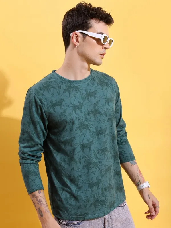 Men Printed Round Neck T-shirt
