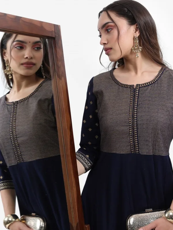  Vishudh Women Navy Blue Printed Anarkali Kurtas