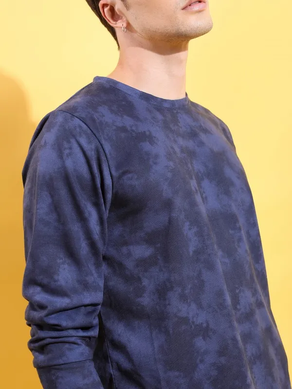 Men Printed Round Neck T-shirt