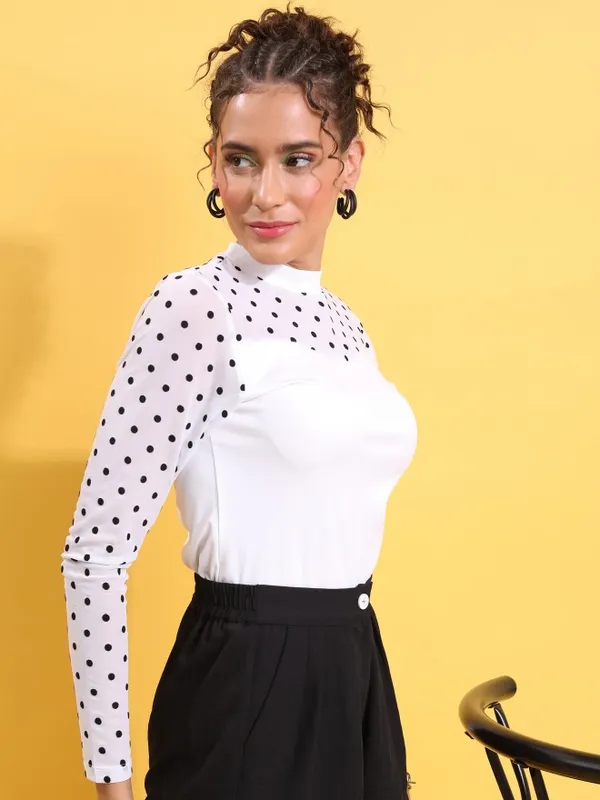  Tokyo Talkies Women White Solid Regular Tops