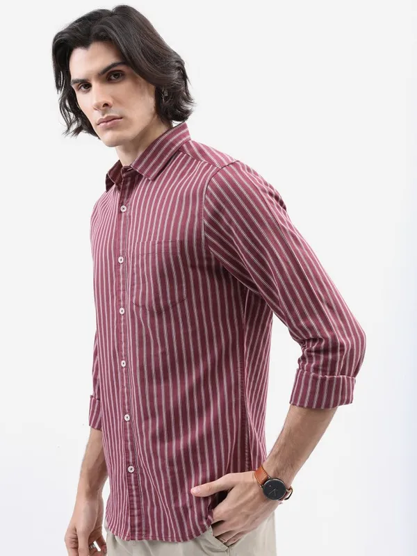  Highlander Men Burgundy Striped Slim Fit Casual Shirts
