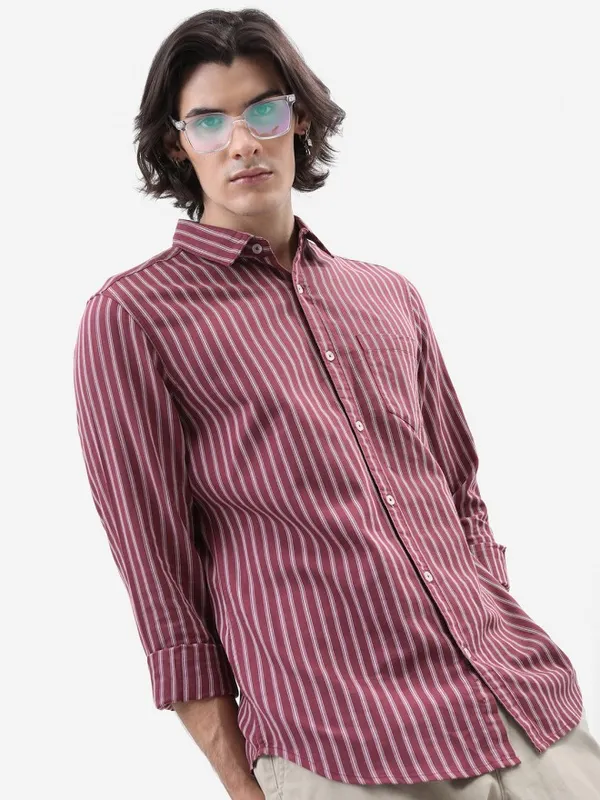  Highlander Men Burgundy Striped Slim Fit Casual Shirts