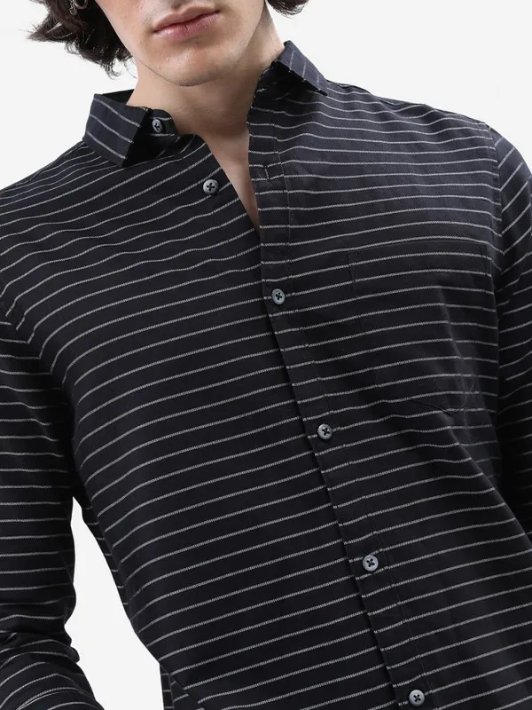  Highlander Men Black Striped Slim Fit Casual Shirts