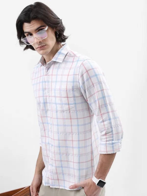  Highlander Men White Checked Slim Fit Casual Shirts