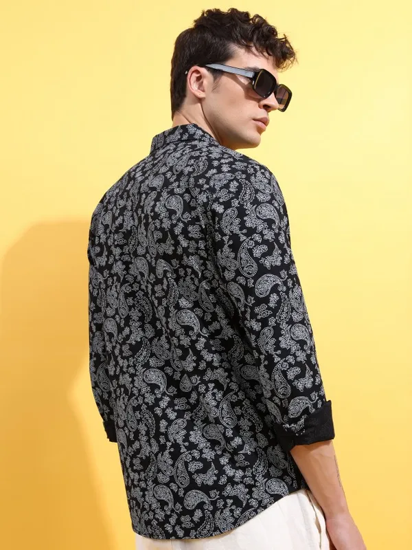  Ketch Men Black Printed Slim Fit Casual Shirts