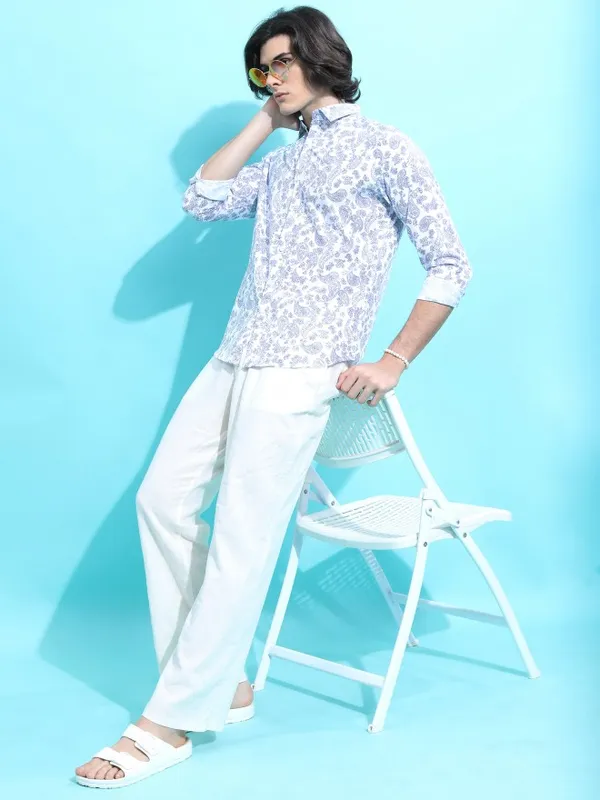  Ketch Men White Printed Slim Fit Casual Shirts