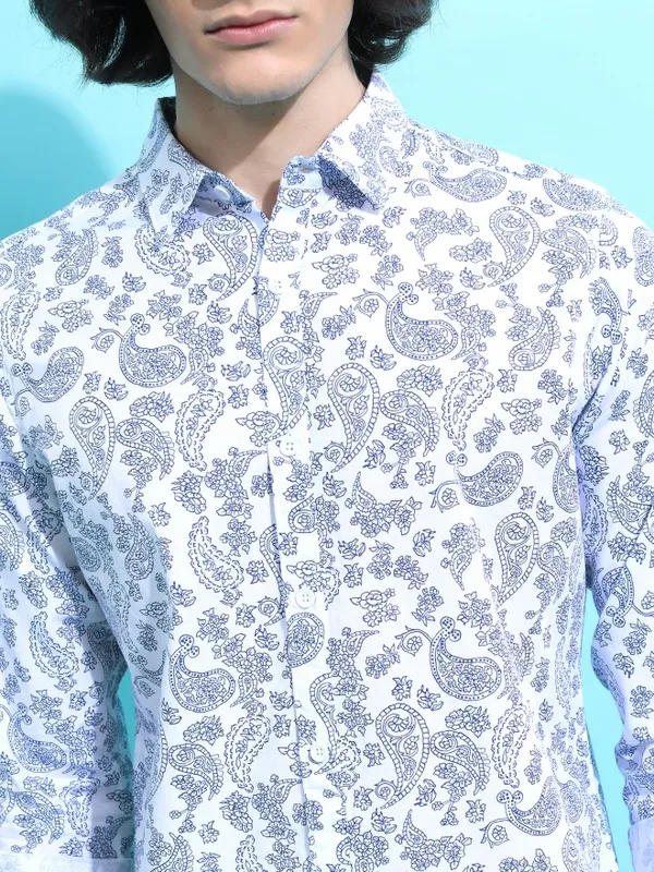  Ketch Men White Printed Slim Fit Casual Shirts