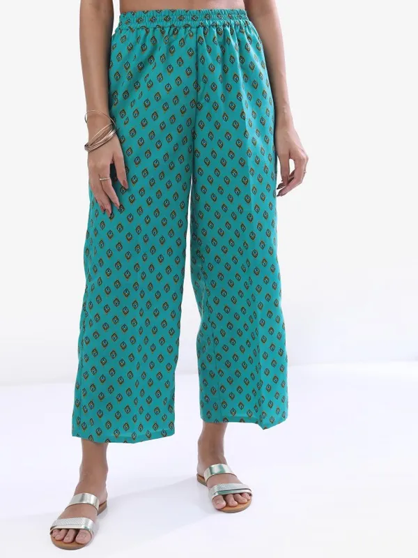  Ketch Women Teal Printed Kurta Sets