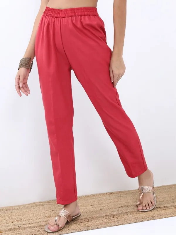  Vishudh Women Red Printed Kurta Sets