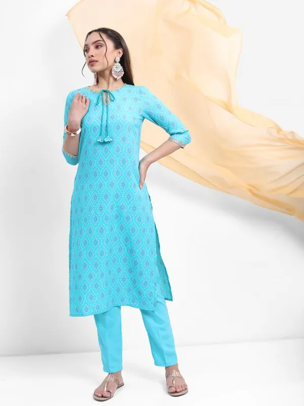  Vishudh Women Turquoise Printed Kurta Sets