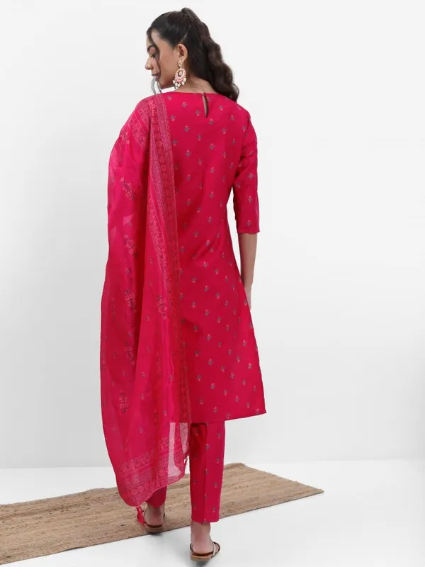  Vishudh Women Pink Kurta Sets