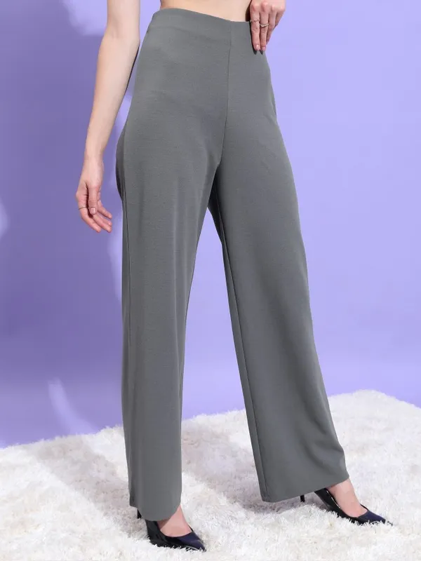  Ketch Women Grey Solid Regular Fit Casual Trousers