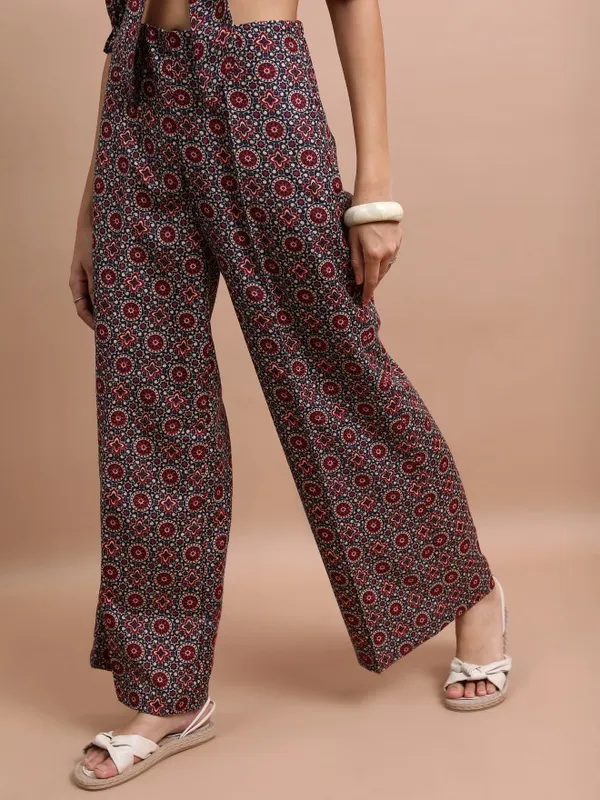 Vishudh Women Red Top With Palazzo