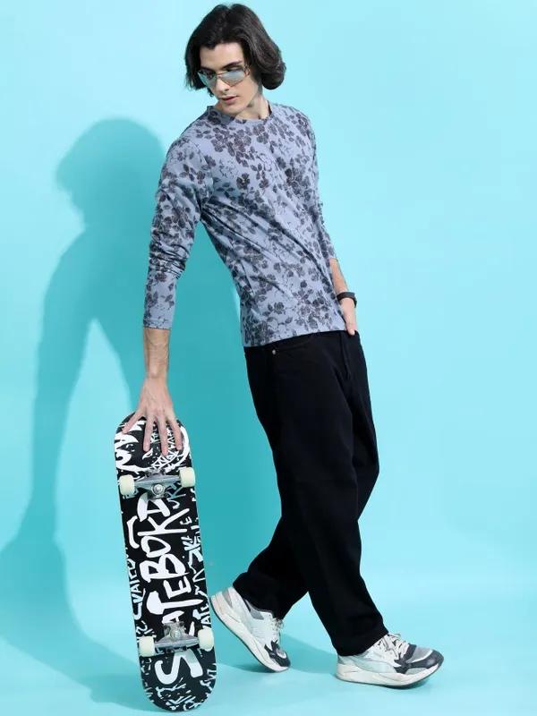 Men Printed Round Neck T-shirt
